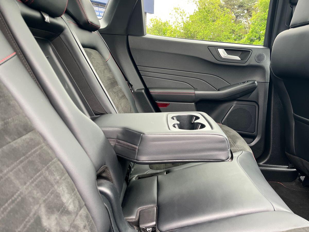 Ford Kuga Photo 33