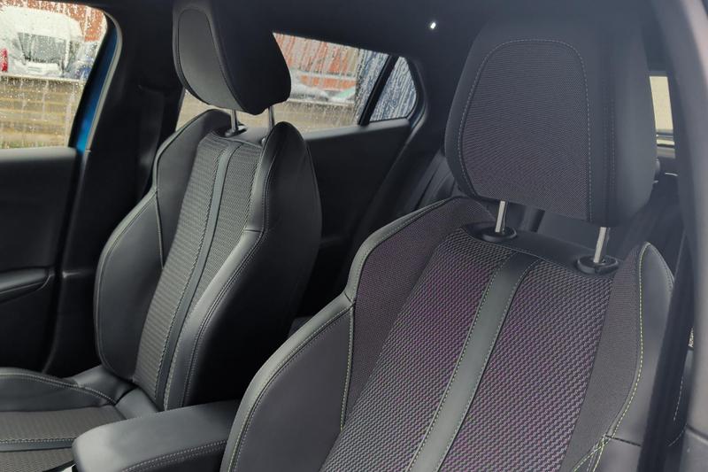 Used Peugeot 2008 FL73PXX 33