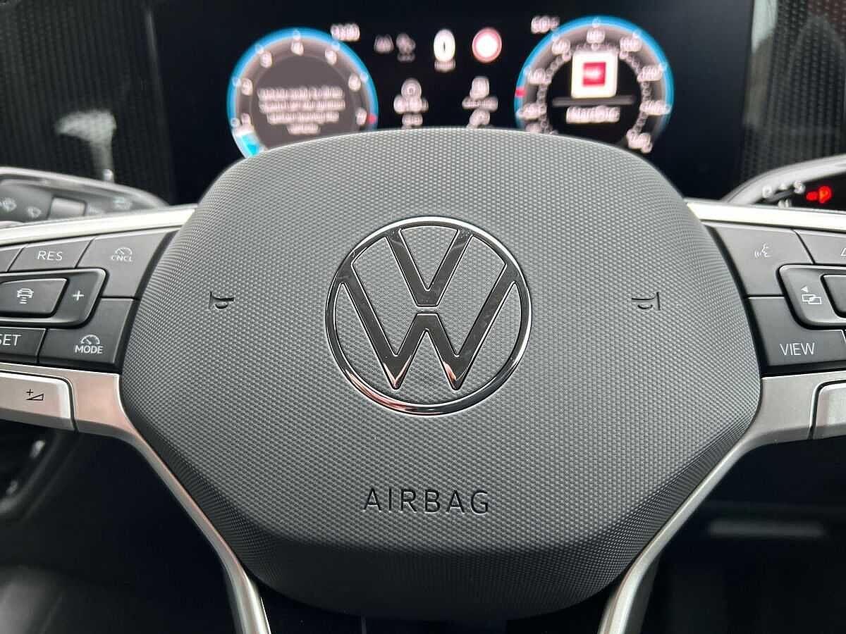 Volkswagen Tiguan Photo at-a2aab772f6ae4b3eb683c1b7181f737e.jpg