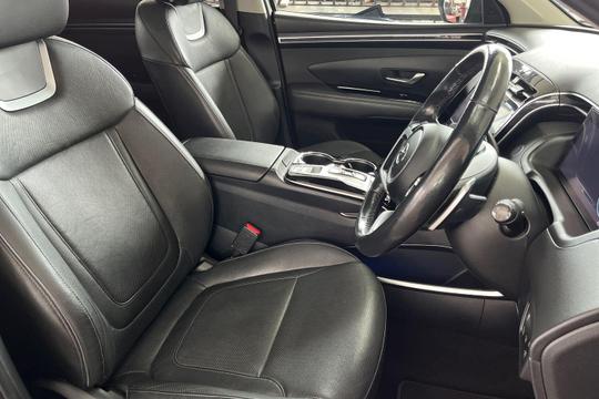 Hyundai TUCSON Photo at-a2ebf645192f45228d9dbb1f40f1205b.jpg