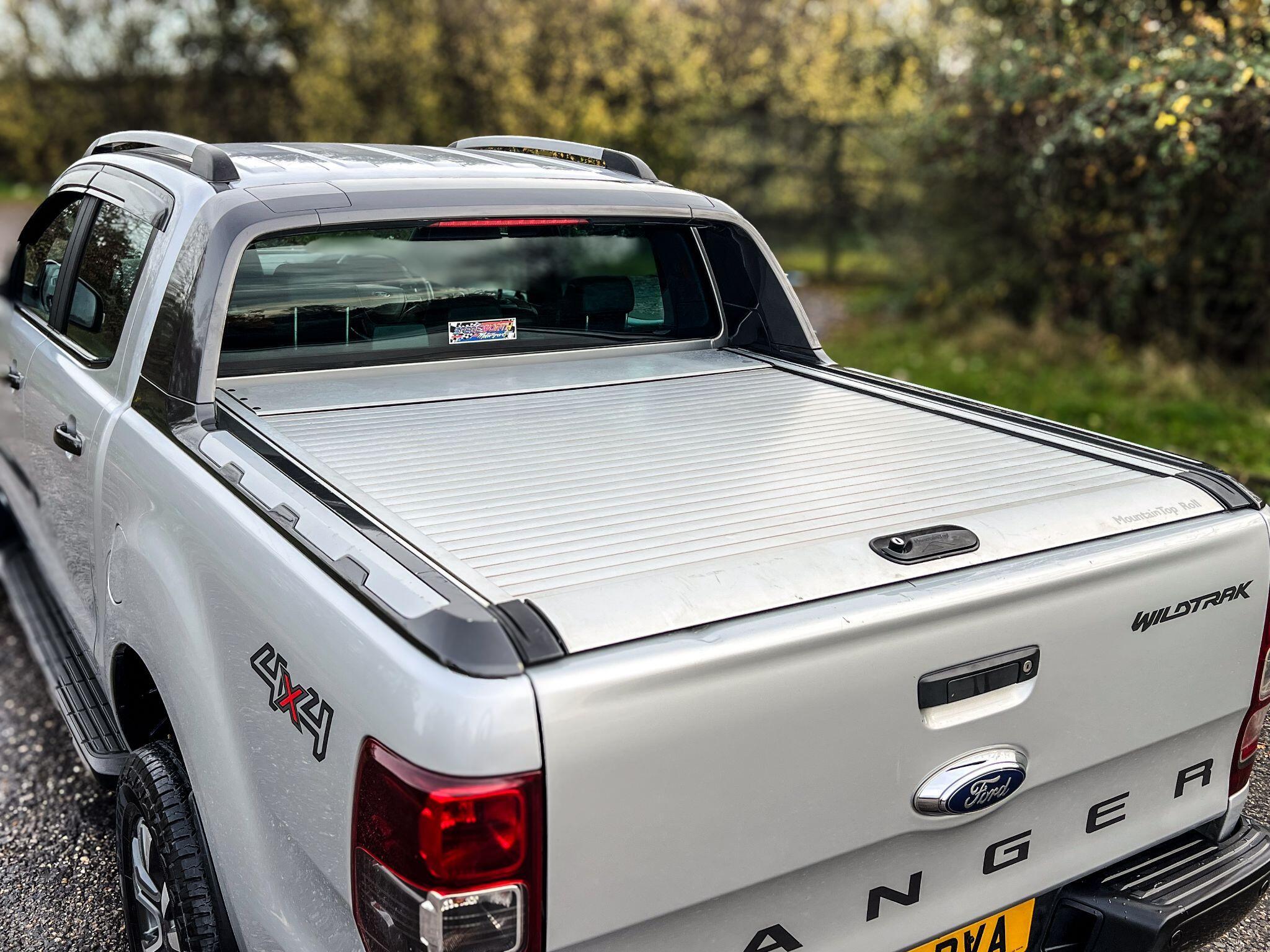 Ford Ranger 3.2 TDCi Wildtrak Auto 4WD Euro 5 4dr — photo 15