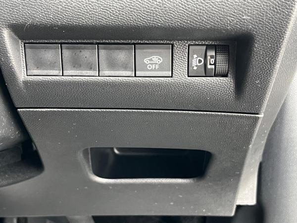 Used Peugeot 2008 BJ73UPP 50