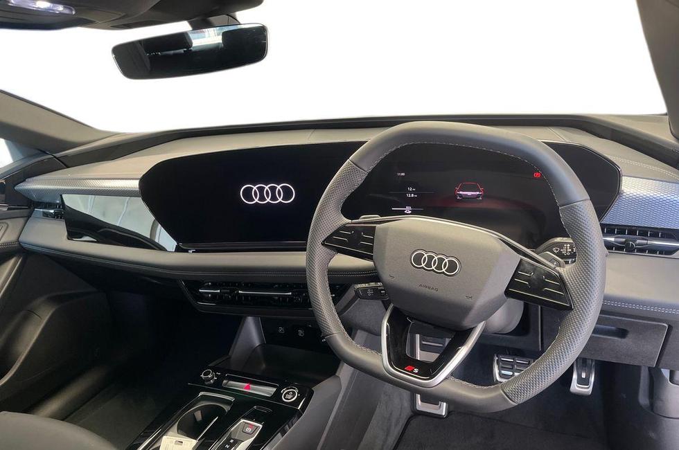 Audi A6 Photo at-a39ba657fbb1416cafb55d78356b65ea.jpg