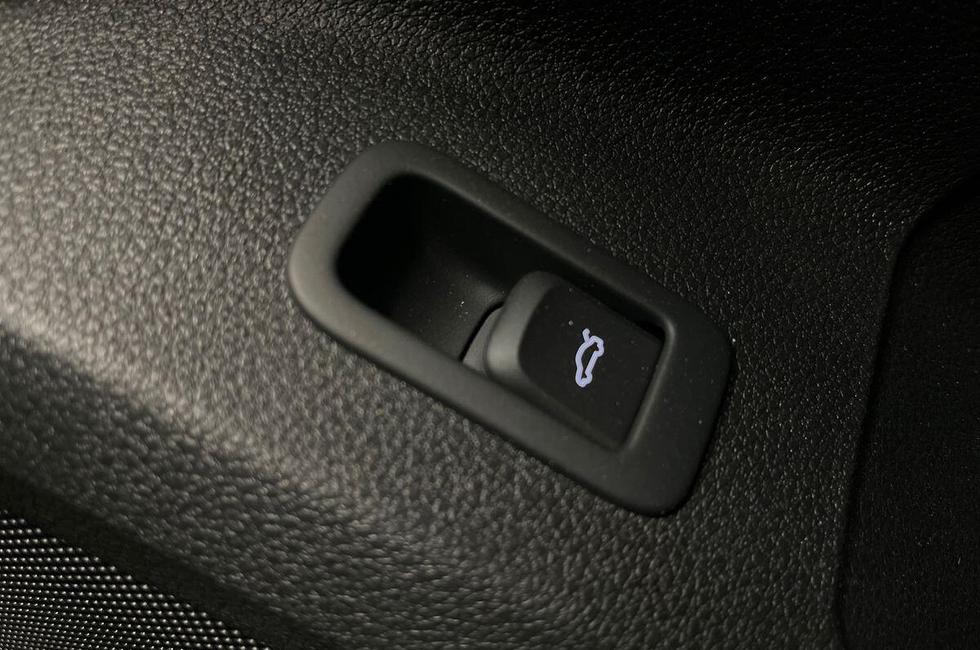 Audi Q2 Photo at-a3abff59fc9f49f9a2f69c18a7bab373.jpg