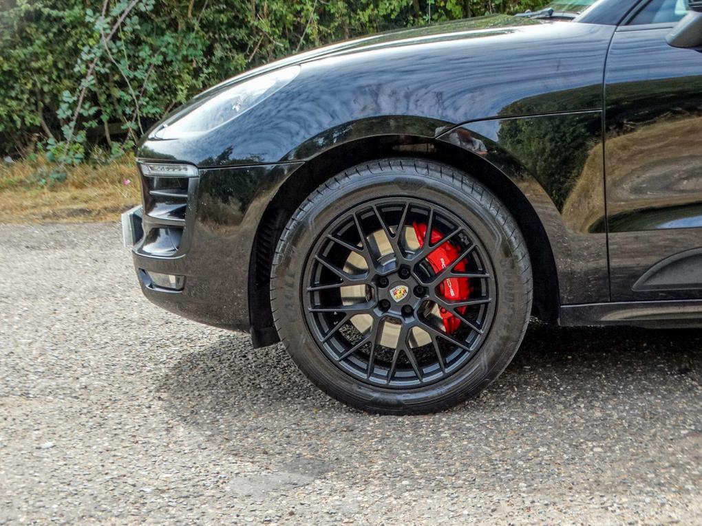 Used Porsche Macan RJ17MJF 5