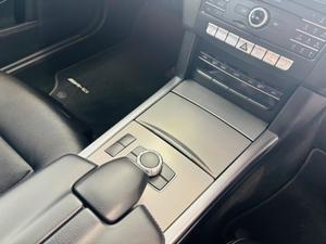 Mercedes-Benz E Class Photo 41