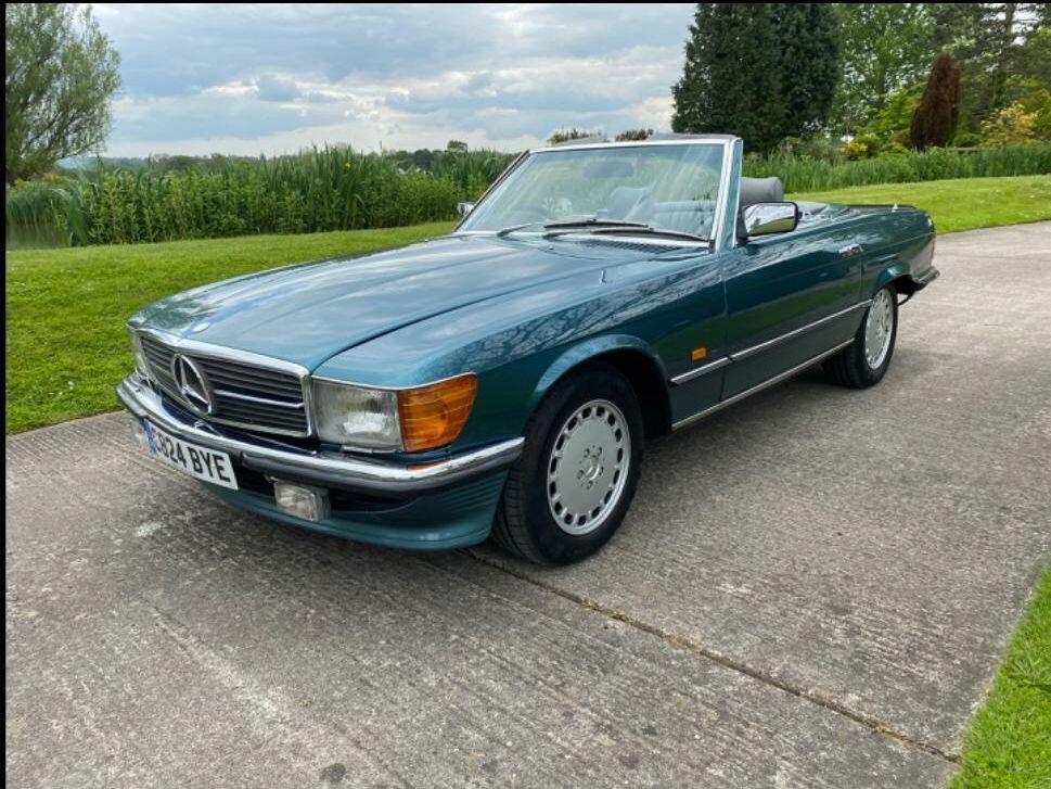Used Mercedes-Benz 380 C824BYE 19