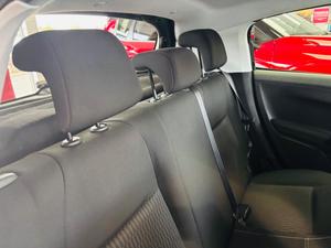 Peugeot 208 Photo 18