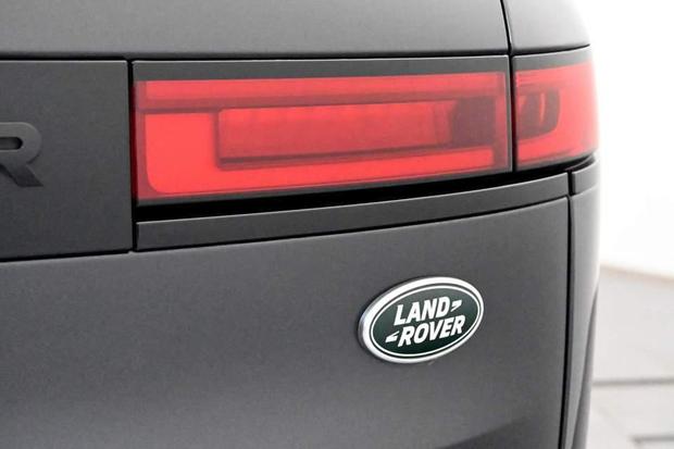 Land Rover RANGE ROVER SPORT Photo at-a468f4aaa59942d882f0c7d500e362ae.jpg
