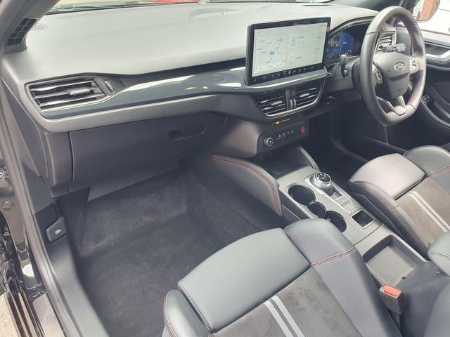 Used Ford Focus EK73BDU 27