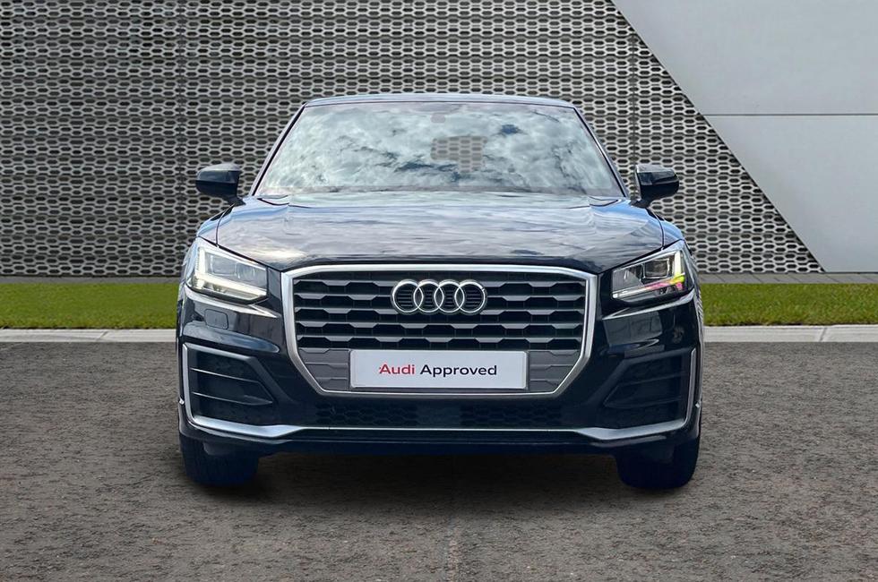 Audi Q2 Photo at-a4b514b6f59b474bb6072bef21fc18e1.jpg