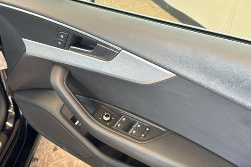 Audi A5 Photo at-a4bf62632c404974a520335253d9a072.jpg
