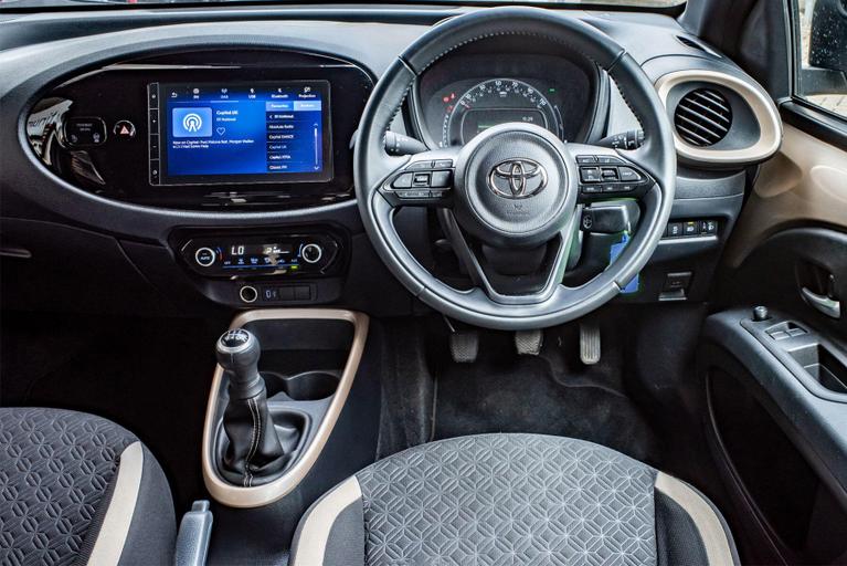 Used Toyota Aygo X YP24BLV 9