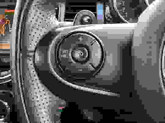 MINI Hatch Photo at-a4eed543fb8846508a2417e6af92d822.jpg