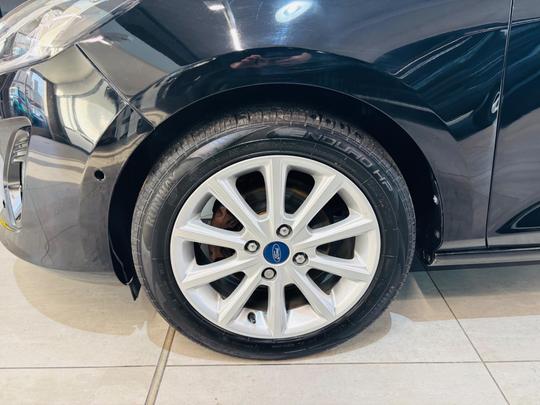 Ford Fiesta Photo at-a4f213b32ea34dcfa9ecae033a15dab9.jpg