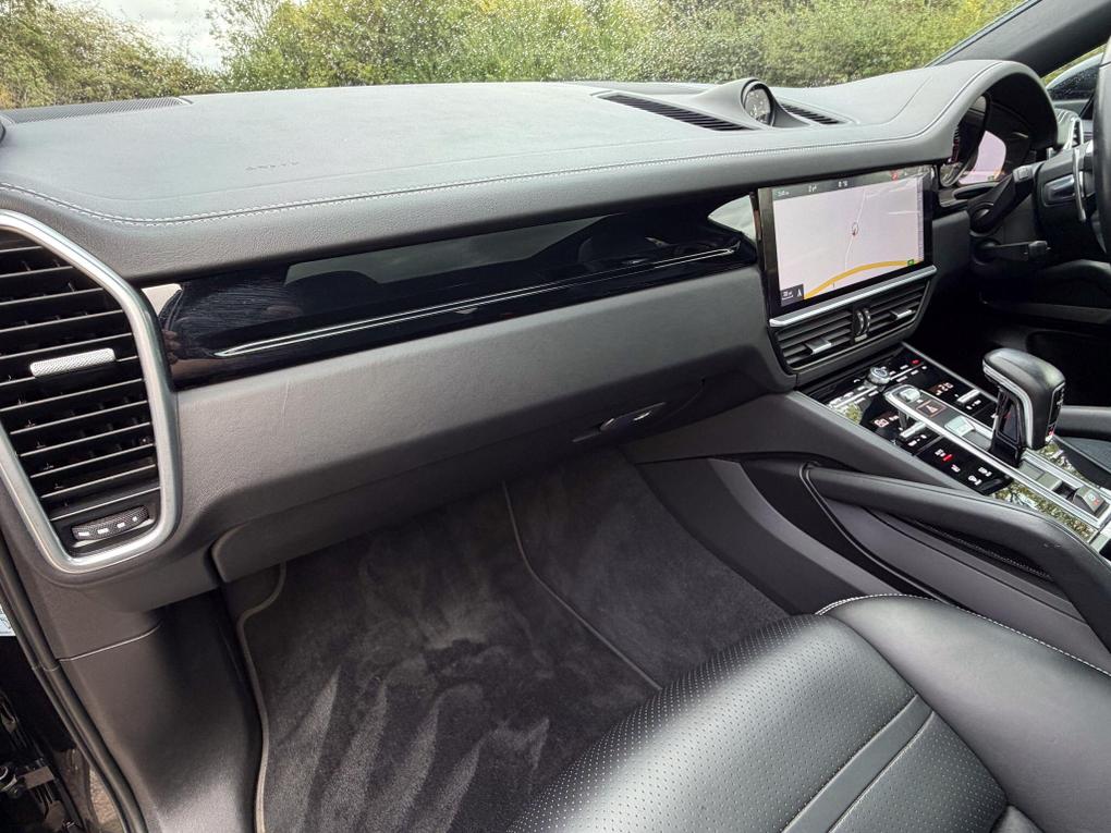 Used Porsche Cayenne P100CYN 18