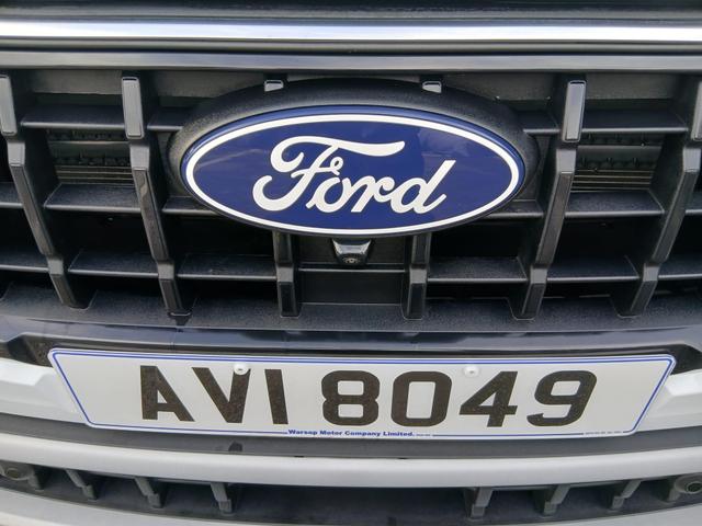 Used Ford Kuga AVI8049 37