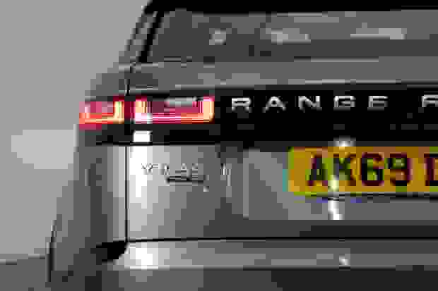 Land Rover Range Rover Velar Photo at-a57186dea47648f58bdd767820083c13.jpg