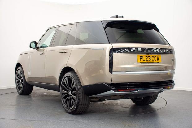 Land Rover RANGE ROVER Photo at-a587bf50a8b144ffb544e822df4bbeb6.jpg