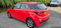 Hyundai i20 Photo 3