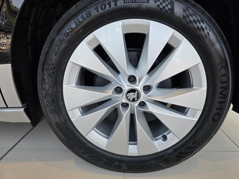 Skoda Enyaq Photo at-a597cb49d0304b4ea03550f1c08a2967.jpg