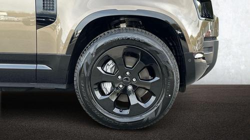 Land Rover Defender Photo at-a5a662aa79e9496281077ad4ab7e8331.jpg