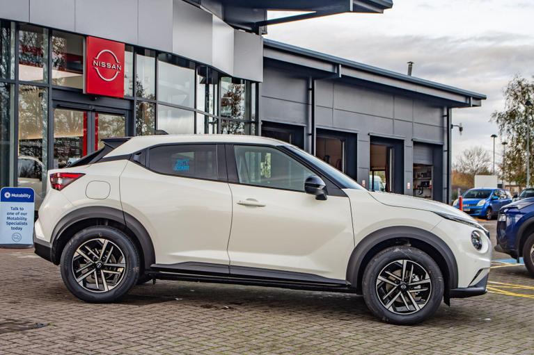 Used Nissan JUKE 202510297493041 5