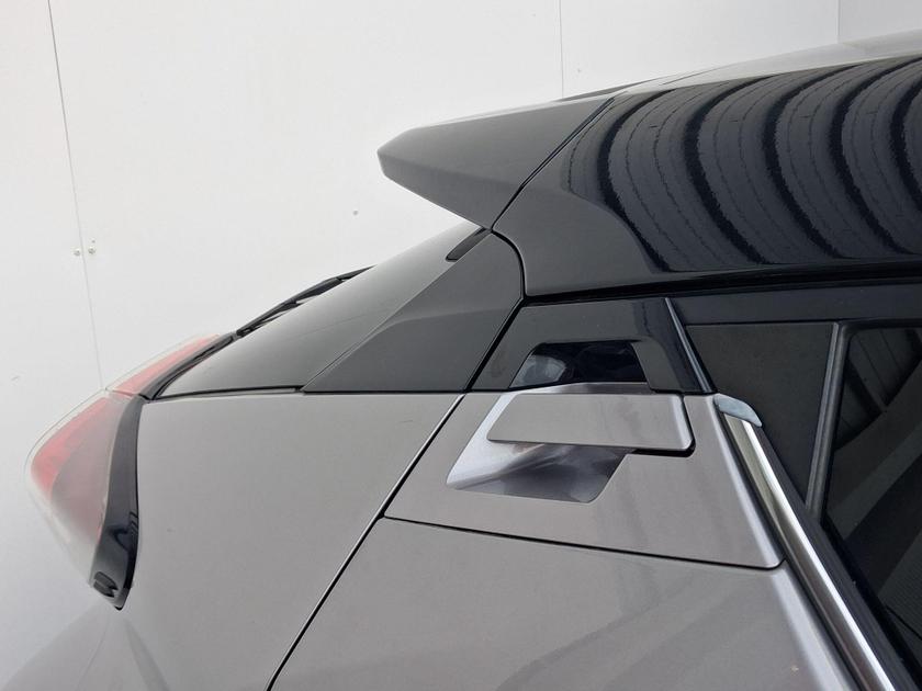 Toyota C-HR Photo at-a5e171e0c18e4be7afc022fc0ec792be.jpg