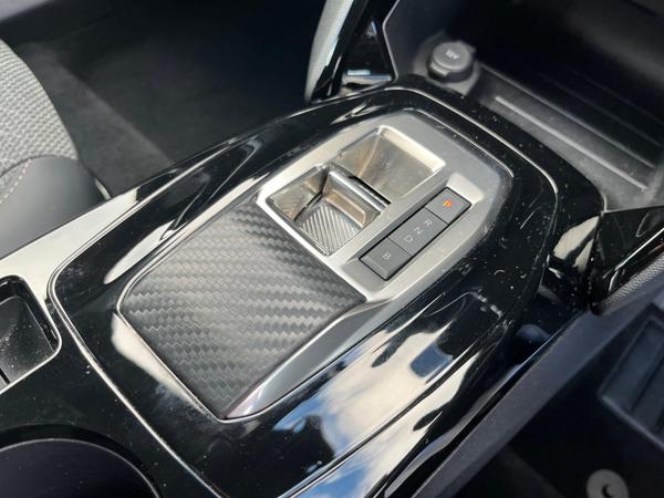 Used Peugeot E-2008 YB74CUO 49