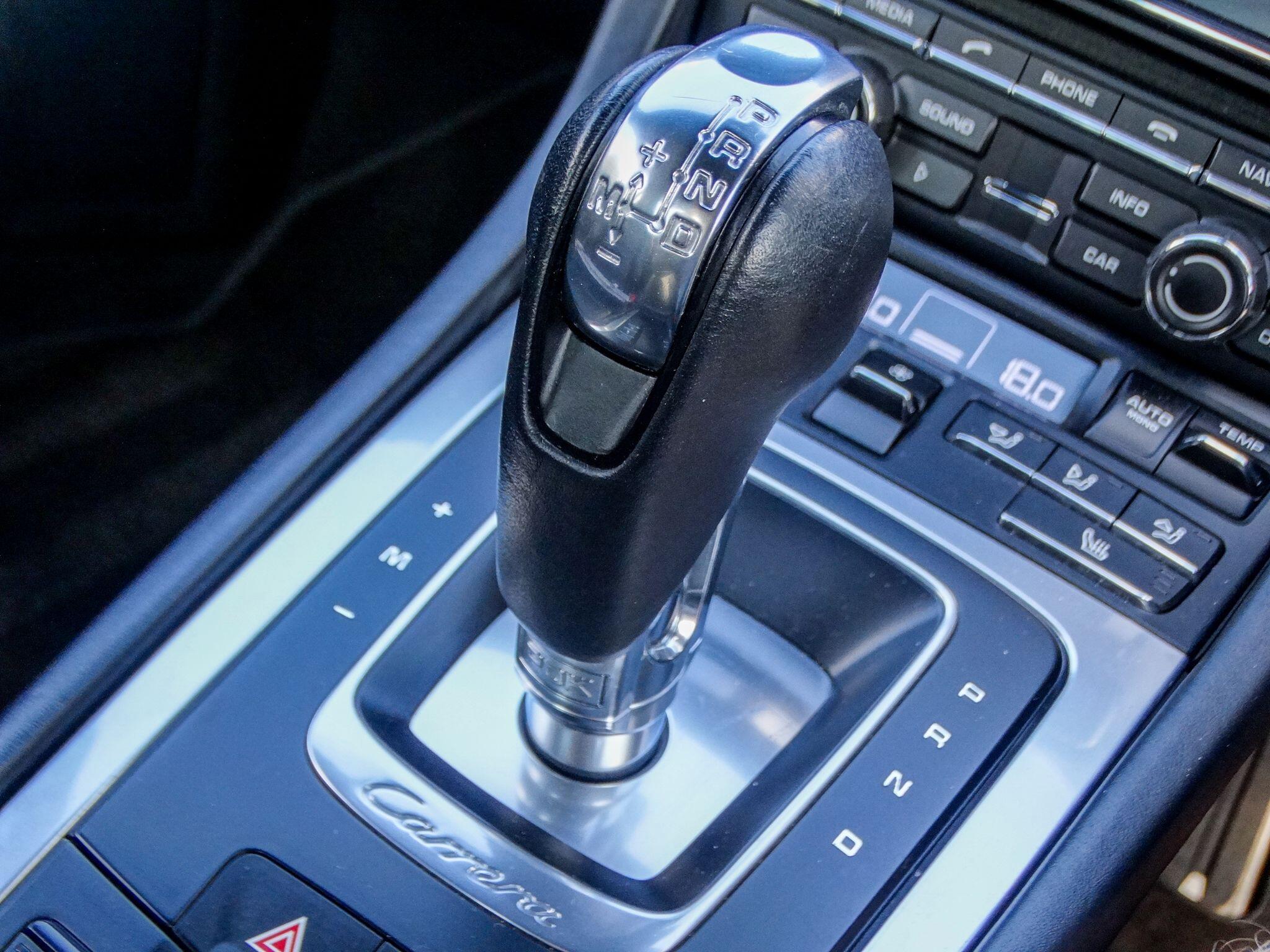 Porsche 911 3.8 991 Carrera 4S PDK 4WD Euro 5 (s/s) 2dr — photo 29
