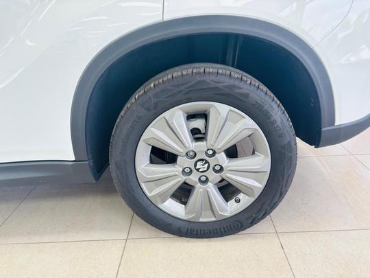 Suzuki Vitara Photo at-a60a6763b6e04e9fbef3b845a666980f.jpg