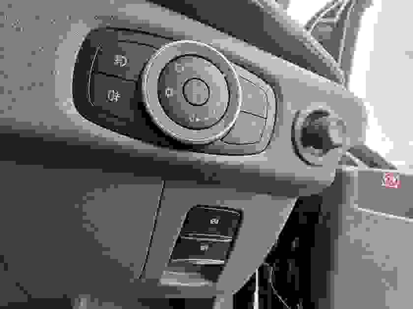 Ford E-Transit Photo at-a62274c3adb44dcaaf67dd0d7431f3ac.jpg