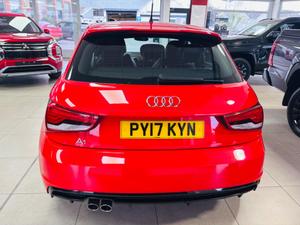 Audi A1 Photo 3