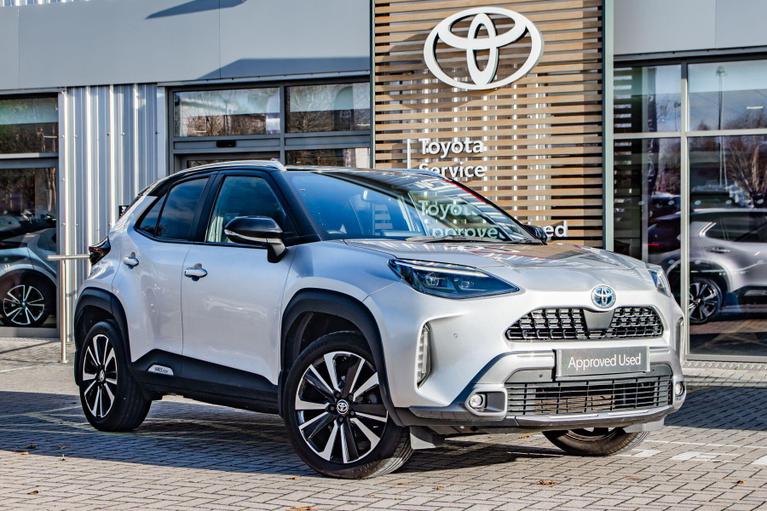 Used Toyota Yaris Cross WH22BZO 1