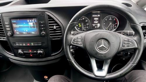 Mercedes-Benz Vito Photo at-a67f838bd32f4298b3148f293df1e9b8.jpg