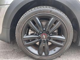 MINI Hatch Photo 8