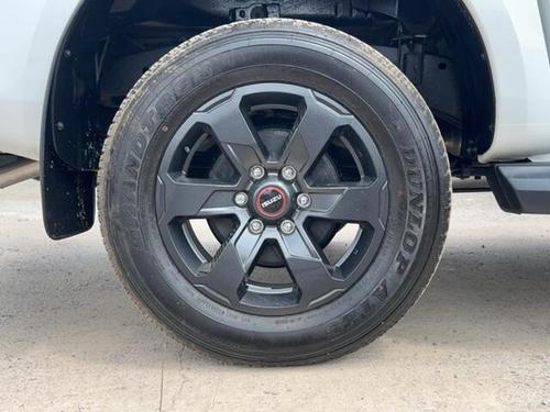 Isuzu D-MAX Photo at-a6a427392f23492584019769bccf4e00.jpg