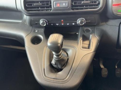 Vauxhall COMBO Photo at-a6a915f53f12425da3ac5c2be141f0e8.jpg