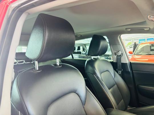 Kia Sportage Photo at-a6c398f9f88940b9b53f0ef5e8f1b5e0.jpg