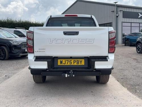 Isuzu D-MAX Photo at-a6c6dbd8d8b14687bd5b5282b911be61.jpg