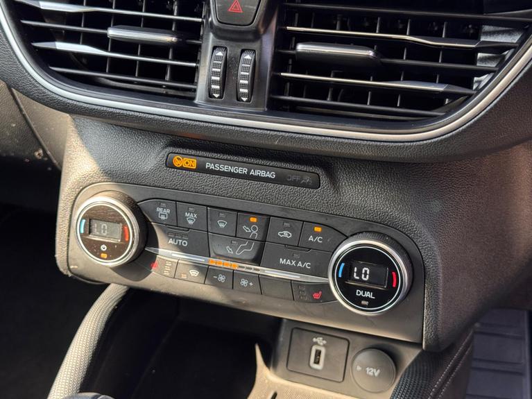 Used Ford Focus CU69HRP 22