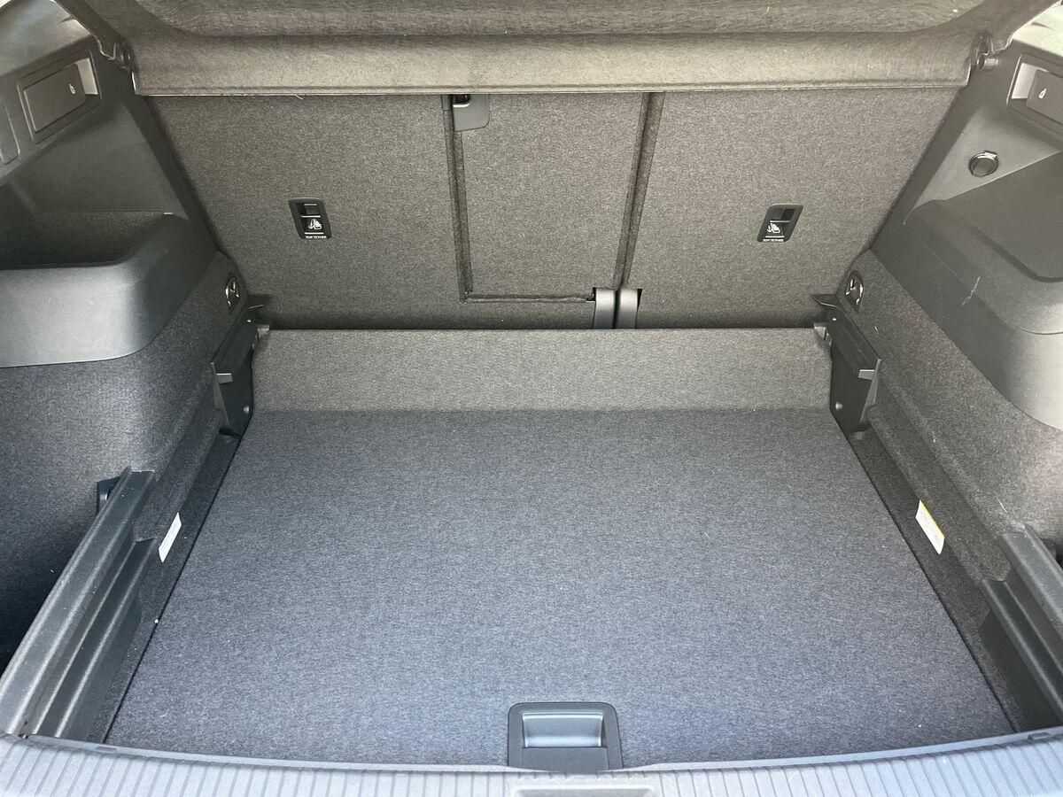 Volkswagen Tiguan Photo at-a6de7ae700594c67ba13e9d94b33d868.jpg