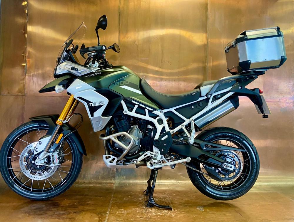 TRIUMPH Tiger 900 Photo at-a6f5bf3c1fdf49bd911fafe2ab7d5e1b.jpg