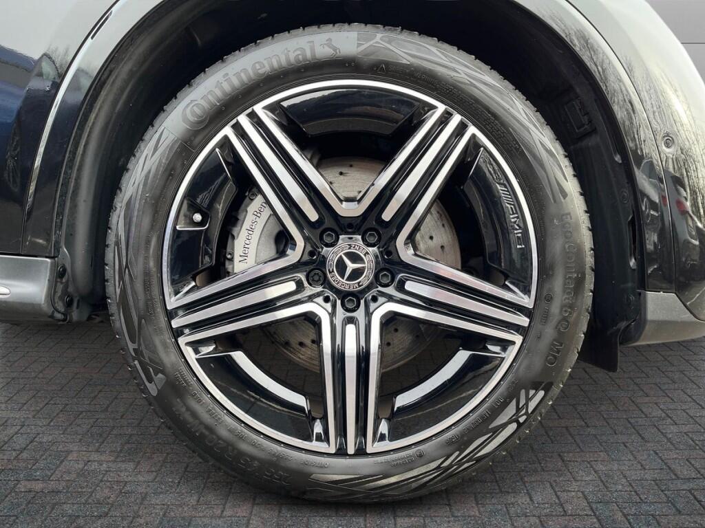 Mercedes-Benz GLC Photo at-a71ef3b51f574a57a04136419ed240f2.jpg