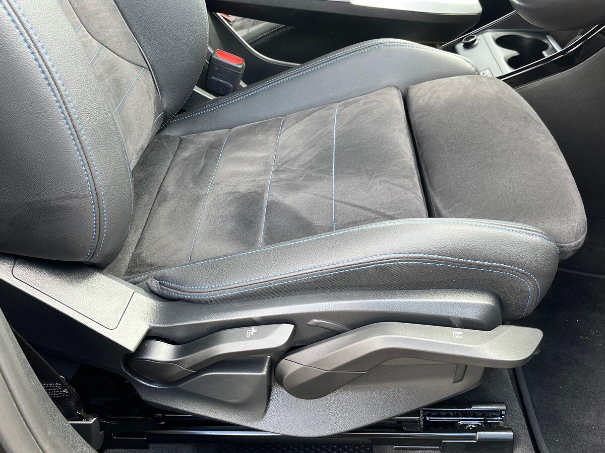 BMW 2 Series Active Tourer Photo 34