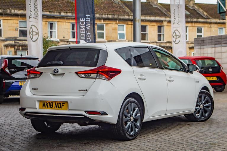 Used Toyota Auris WK18NDF 2