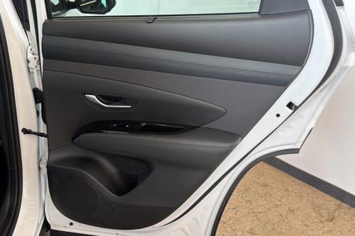 Hyundai TUCSON Photo at-a76483e8f6c04feea87663feff347aa4.jpg