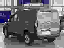 Ford Transit Courier Photo 4