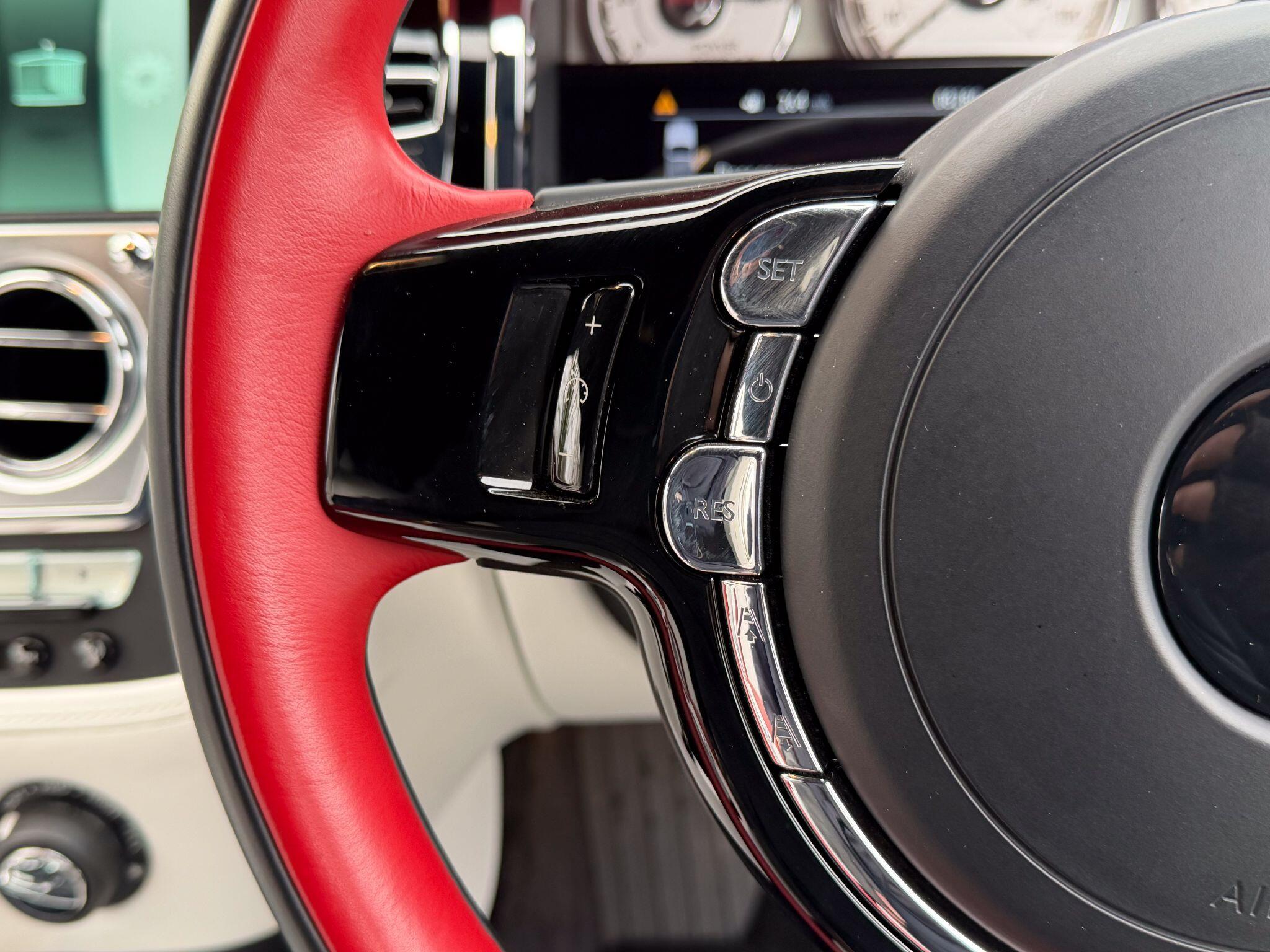 Rolls-Royce Dawn 6.6 V12 Convertible 2dr Petrol Auto Euro 6 (563 bhp) — photo 28