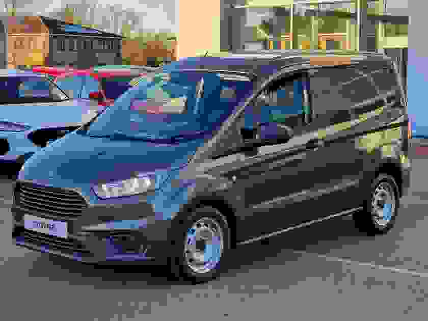 Ford Transit Courier Photo at-a78771410d7547cab8cdee528d63a1a3.jpg